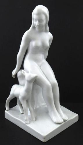 Porcelain Figurine - porcelain - 1910