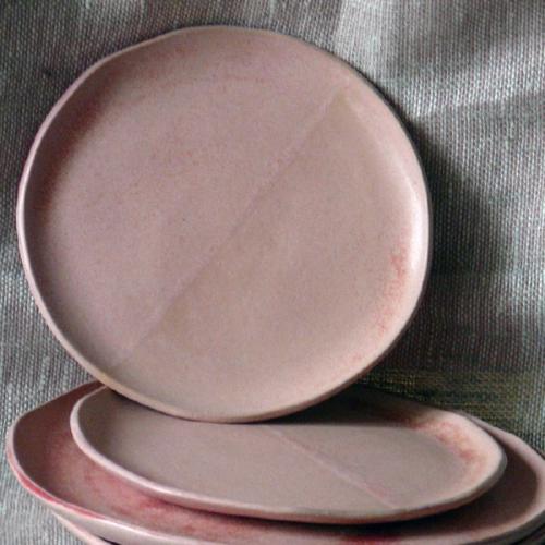pink dessert plate, Monika Wyrwol, diameter 22 cm