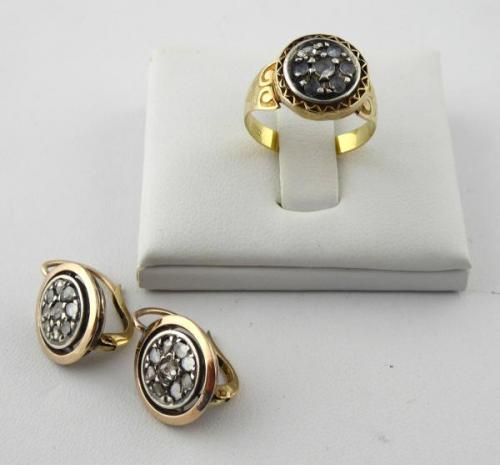 Gold ring and earrings with diamonds and silver